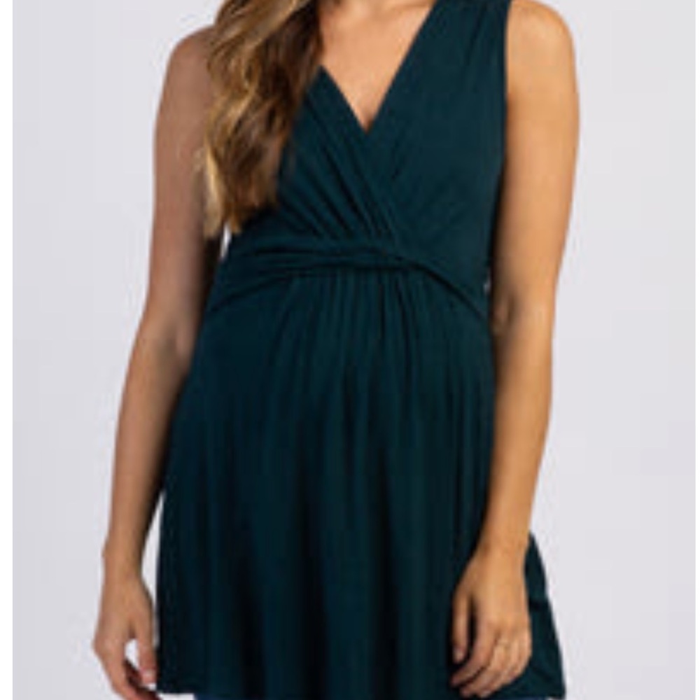 NWOT - Pinkblush - Women’s Maternity Twist Front Shirt